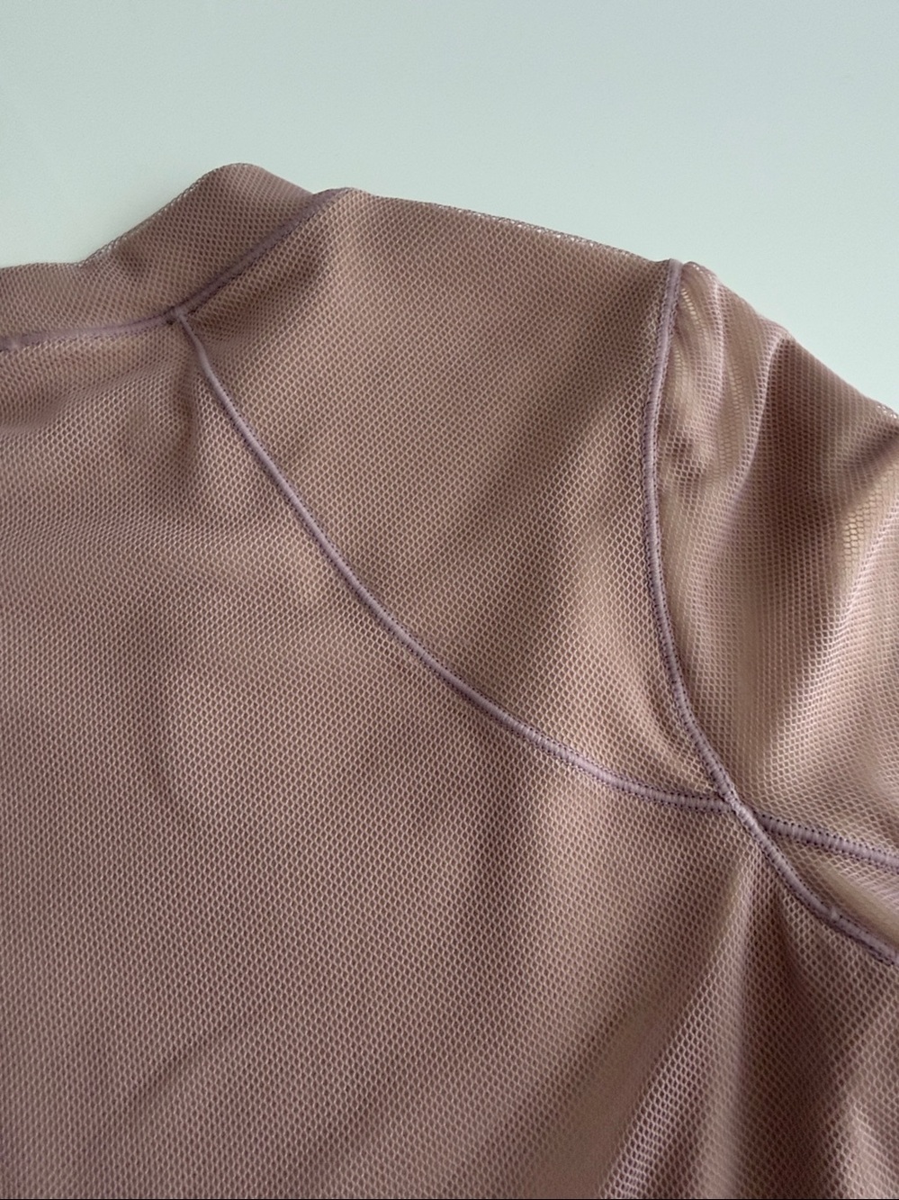 ALO Yoga Rare Mesh Long Sleeve Fitted Crop Top - Picture 10 of 10